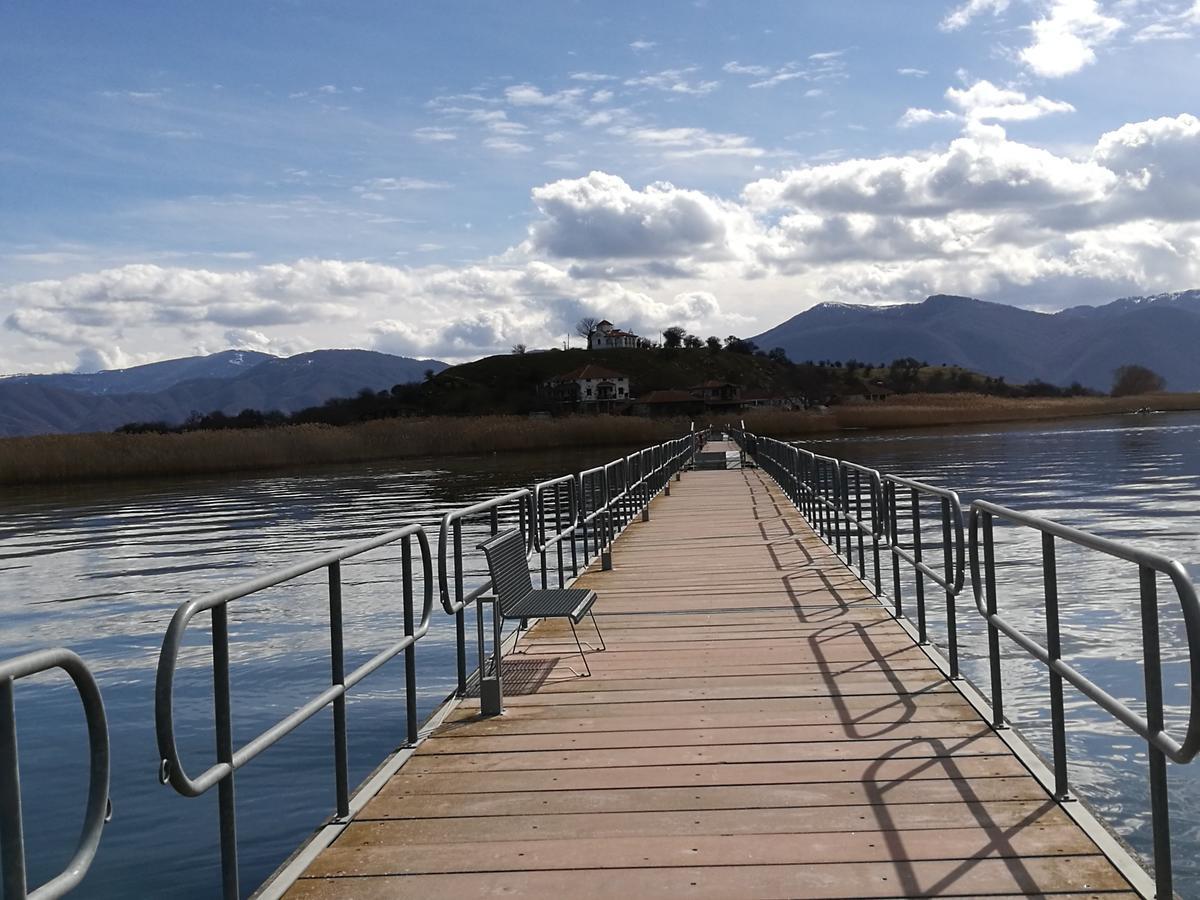 Agios Achillios Ξενοδοχείο Εξωτερικό φωτογραφία